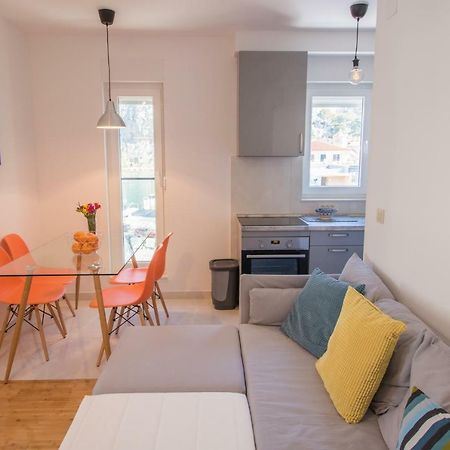 Ferienwohnung Mary Omiš Exterior foto