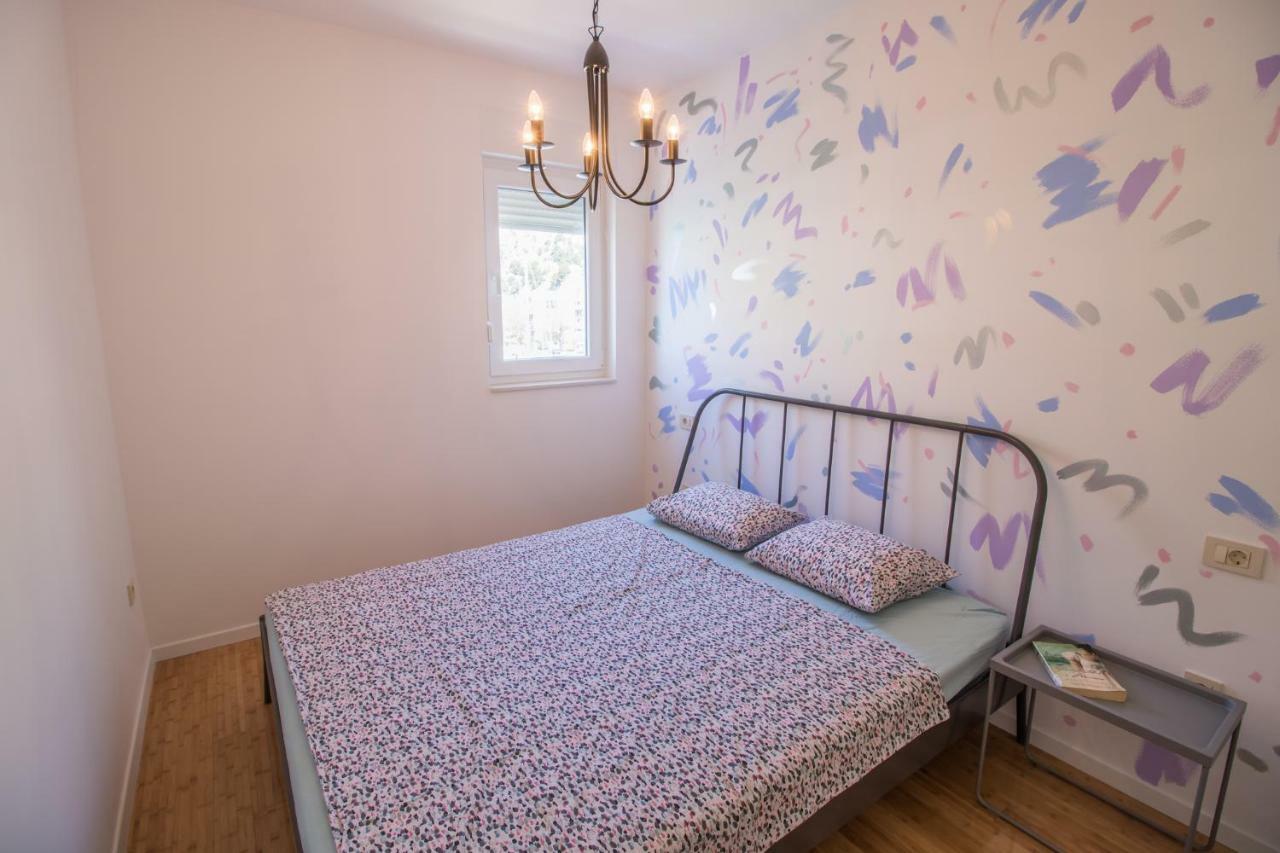 Ferienwohnung Mary Omiš Exterior foto